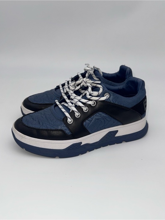 Burberry Other - Burberry Boys Brockton Blue Monogram Logo Sneakers Kids size EU 34 US 2 Shoes